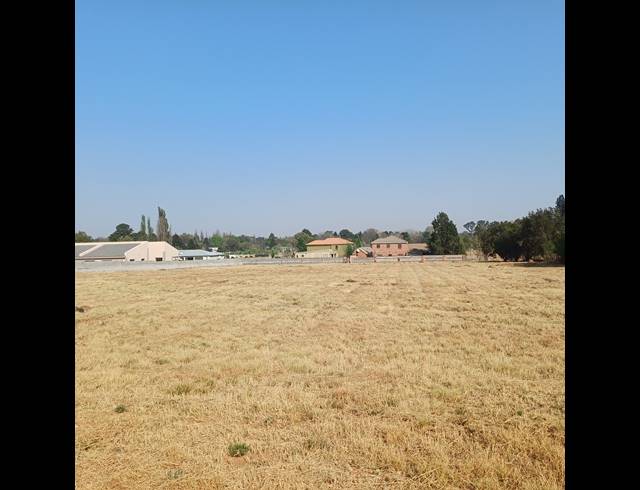 3,852M² VACANT LAND FOR SALE IN HENLEY ON KLIP